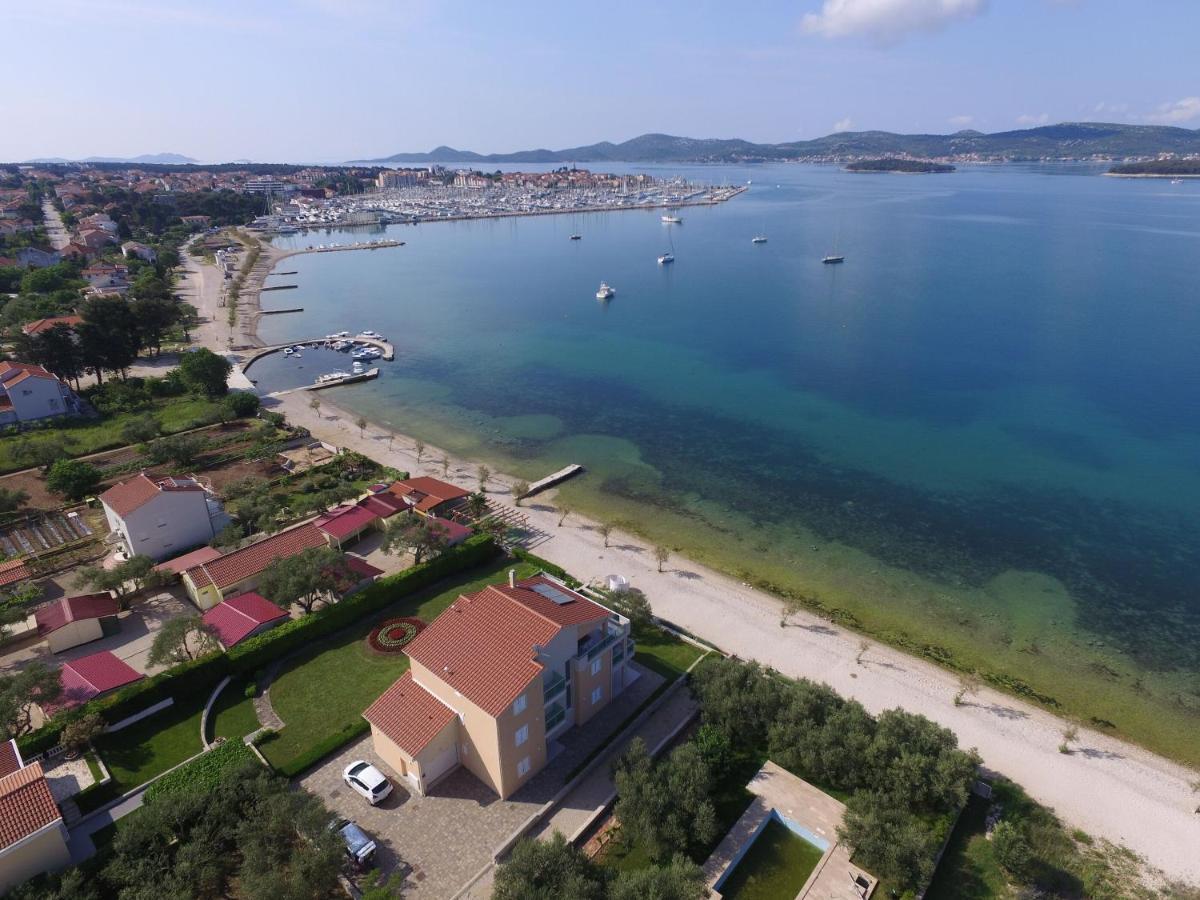 Mobile home Dandelion Biograd Na Moru Esterno foto